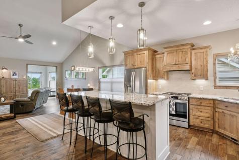 524 Roanoke Court Waconia MN 55387