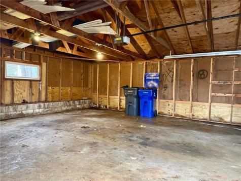 869 Lawson Avenue E Saint Paul MN 55106