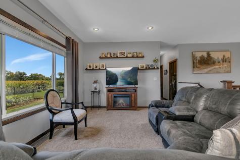 932 Waters Edge Circle Avon MN 56310