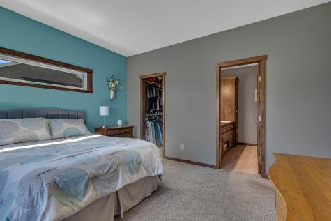 932 Waters Edge Circle Avon MN 56310