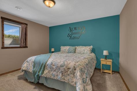 932 Waters Edge Circle Avon MN 56310