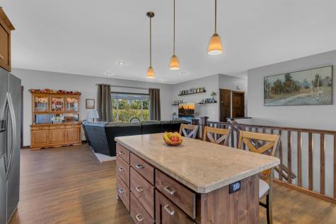 932 Waters Edge Circle Avon MN 56310