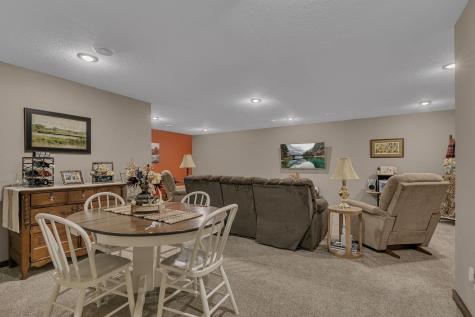 932 Waters Edge Circle Avon MN 56310