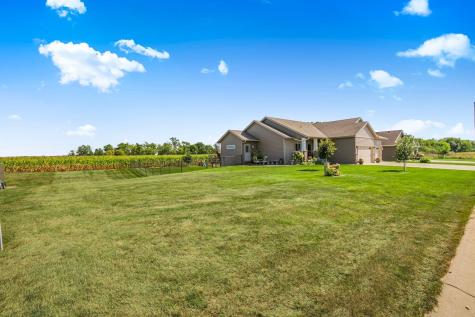 932 Waters Edge Circle Avon MN 56310