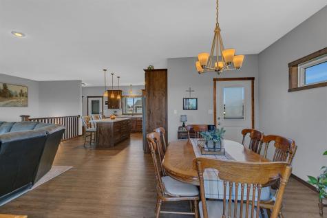 932 Waters Edge Circle Avon MN 56310
