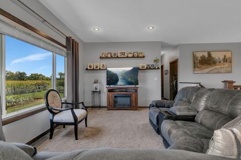 932 Waters Edge Circle Avon MN 56310