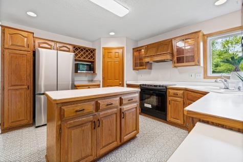 1988 118th Lane NE Blaine MN 55449