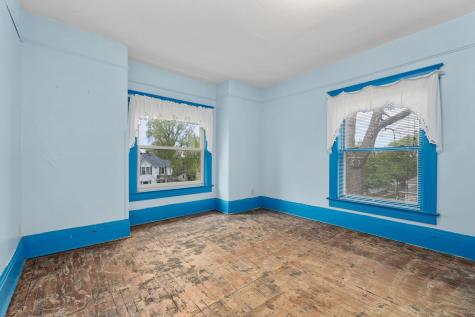 1558 E Madison Street Eau Claire WI 54703