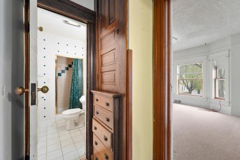 1558 E Madison Street Eau Claire WI 54703