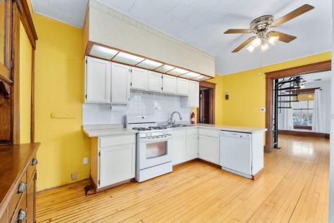 1558 E Madison Street Eau Claire WI 54703