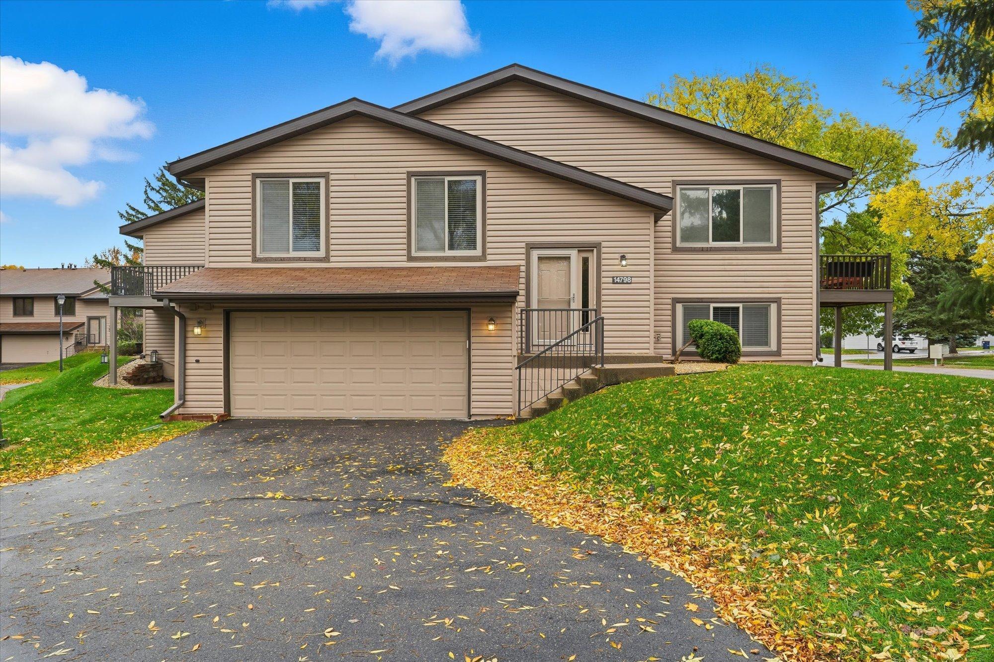 14798 Embry Path Apple Valley MN 55124