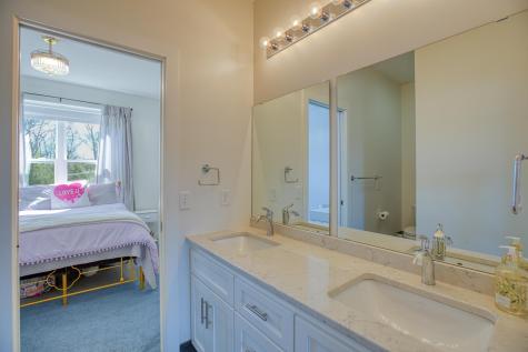 12103 275th Avenue NE Zimmerman MN 55398