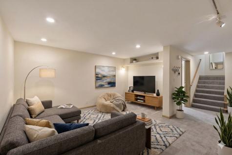 2079 Upper Saint Dennis Road Saint Paul MN 55116