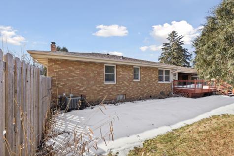 2079 Upper Saint Dennis Road Saint Paul MN 55116