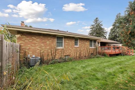 2079 Upper Saint Dennis Road Saint Paul MN 55116