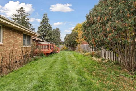 2079 Upper Saint Dennis Road Saint Paul MN 55116