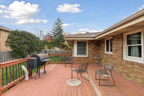 2079 Upper Saint Dennis Road Saint Paul MN 55116