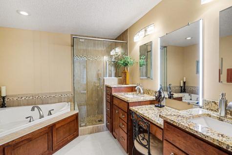 15636 Chasewood Court Rosemount MN 55068