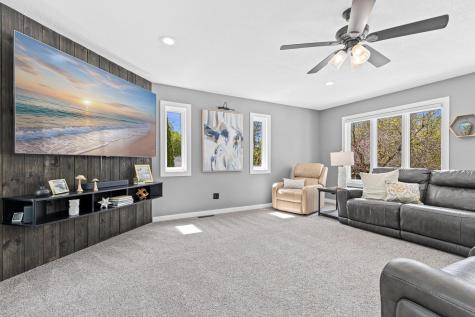 6881 Redwing Lane Chanhassen MN 55317