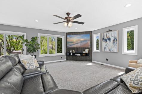 6881 Redwing Lane Chanhassen MN 55317