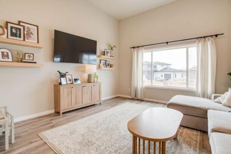 507 7th Street E Horace ND 58047