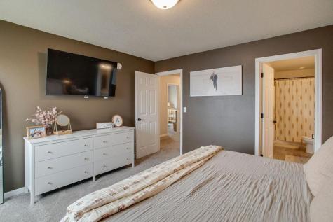 507 7th Street E Horace ND 58047