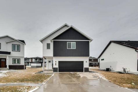 507 7th Street E Horace ND 58047