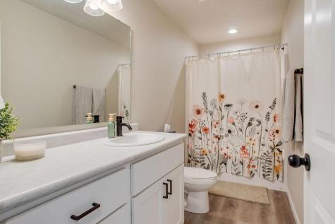 507 7th Street E Horace ND 58047