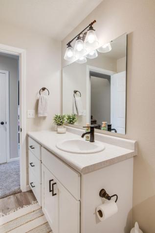 507 7th Street E Horace ND 58047