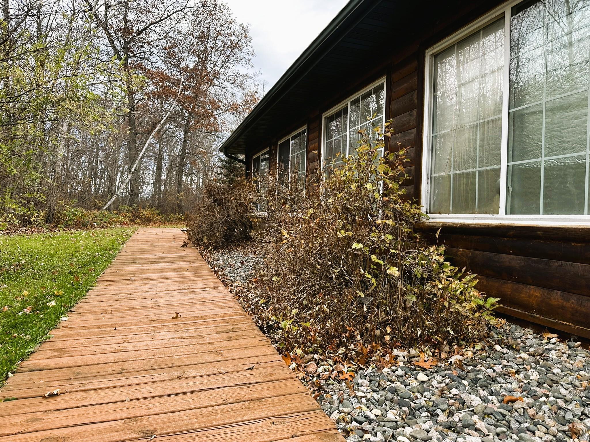 1353 State 371 NW Backus MN 56435