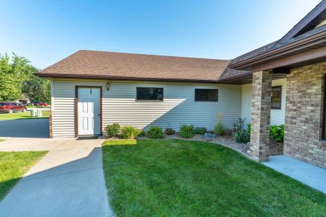 1502 Viking Court Fergus Falls MN 56537