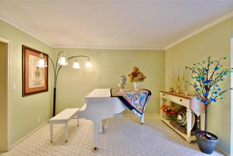 1300 Kilian Boulevard SE Saint Cloud MN 56304