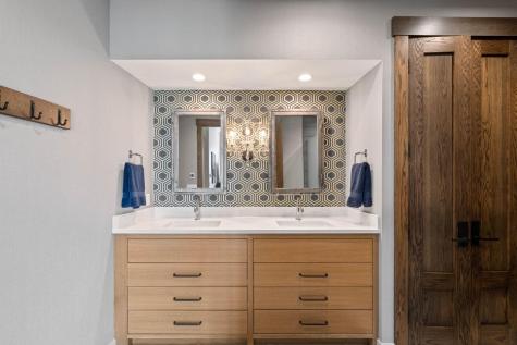 100 2nd Street NE Minneapolis MN 55413