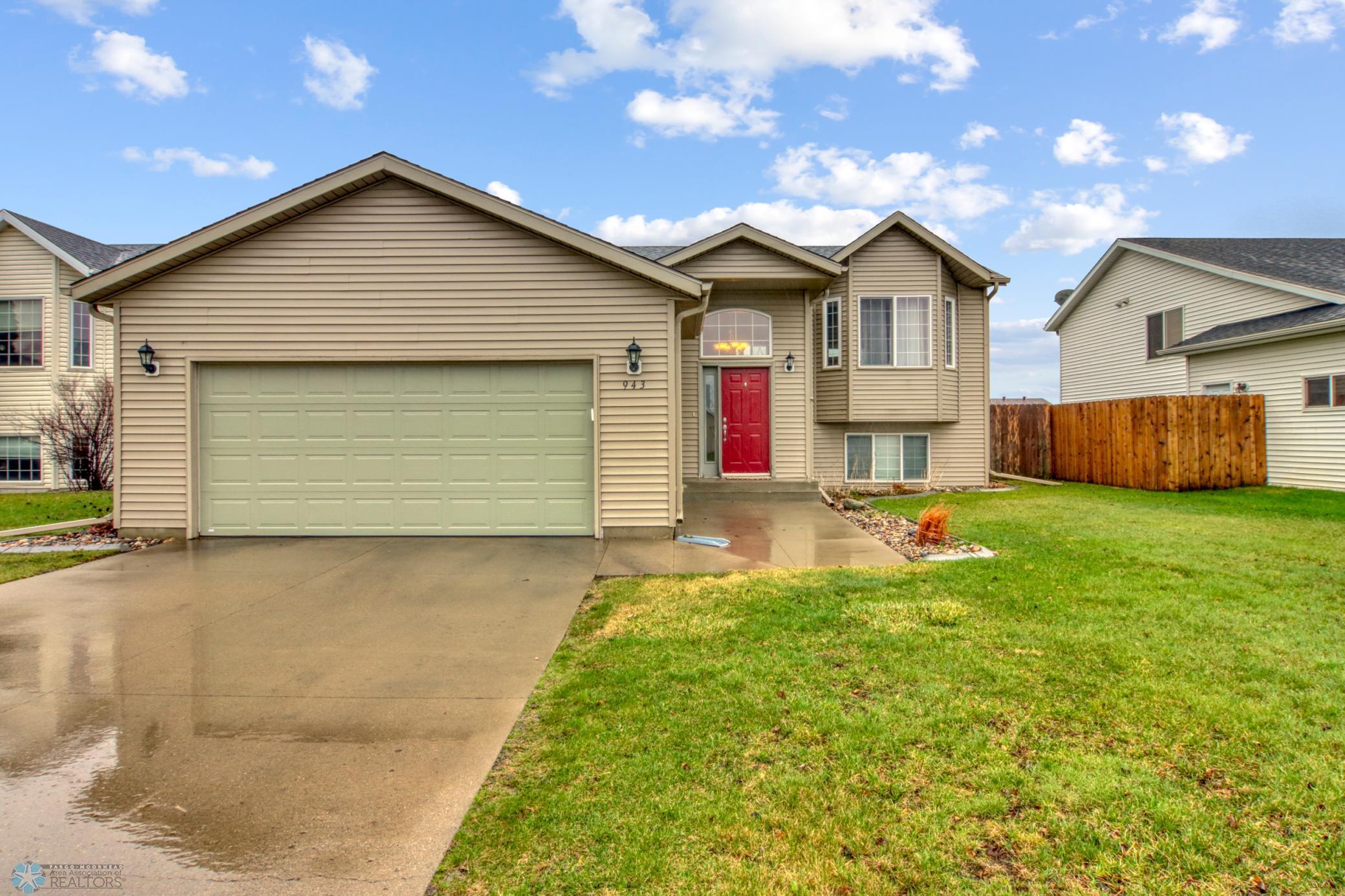 943 39 1/2 Avenue W West Fargo ND 58078