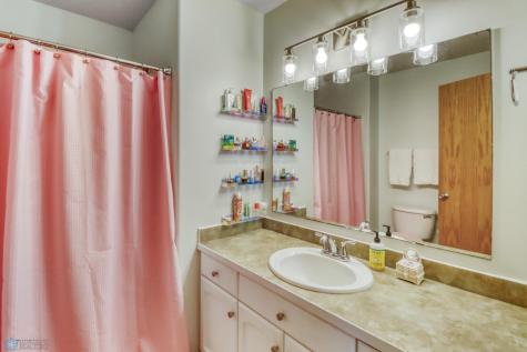 943 39 1/2 Avenue W West Fargo ND 58078