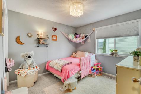 943 39 1/2 Avenue W West Fargo ND 58078