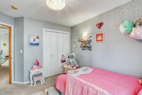 943 39 1/2 Avenue W West Fargo ND 58078