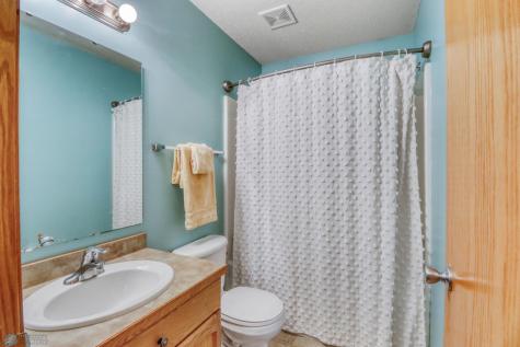 943 39 1/2 Avenue W West Fargo ND 58078