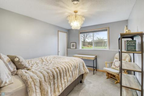 943 39 1/2 Avenue W West Fargo ND 58078