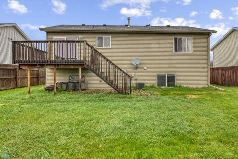 943 39 1/2 Avenue W West Fargo ND 58078