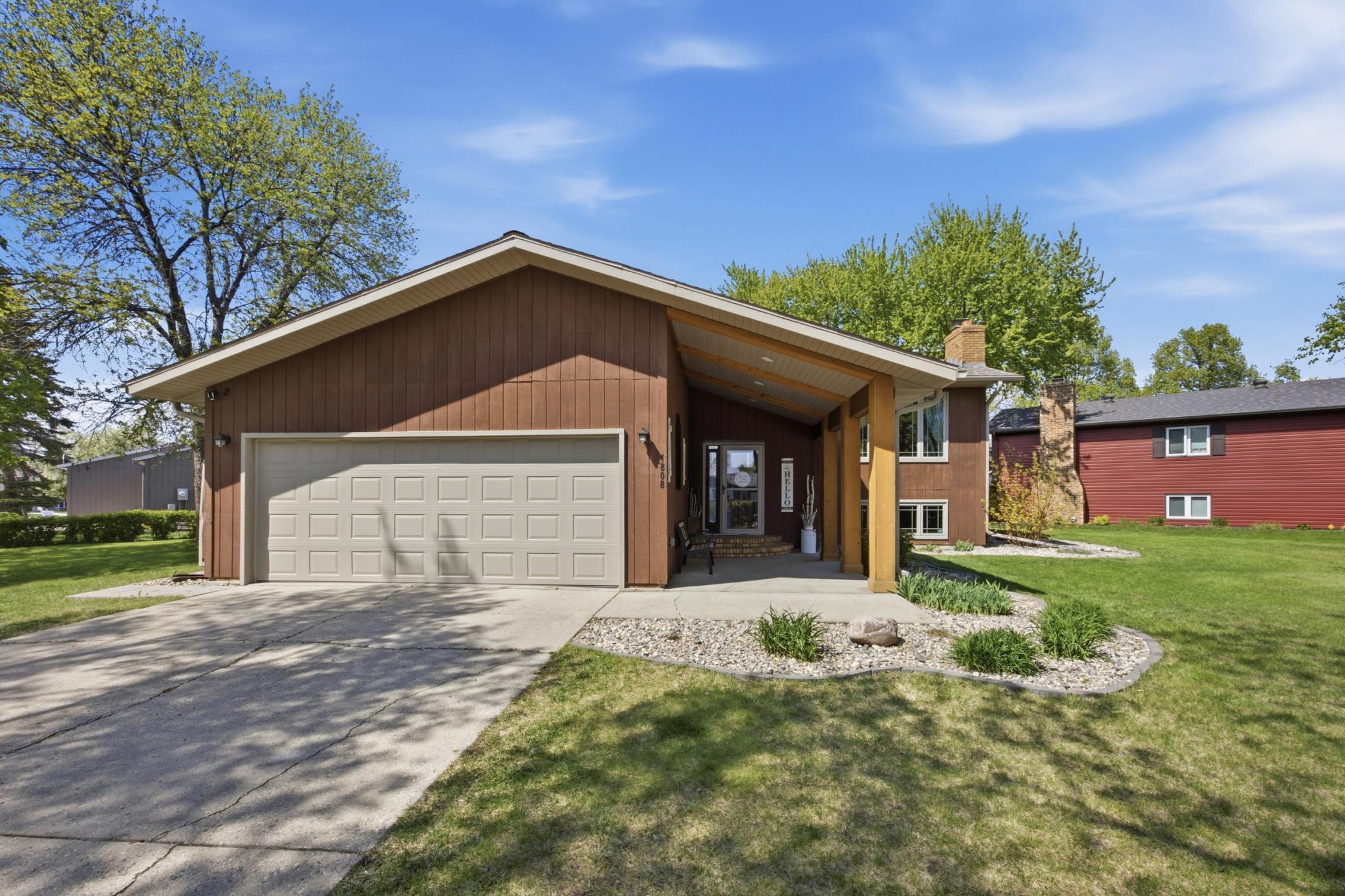 1808 Prairie Lane S Fargo ND 58103