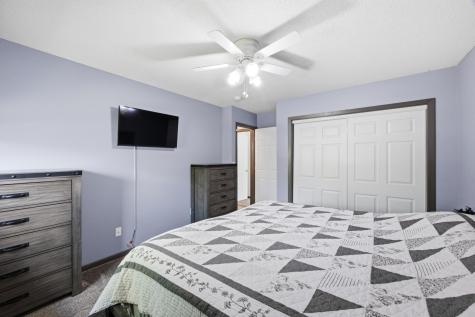 1808 Prairie Lane S Fargo ND 58103