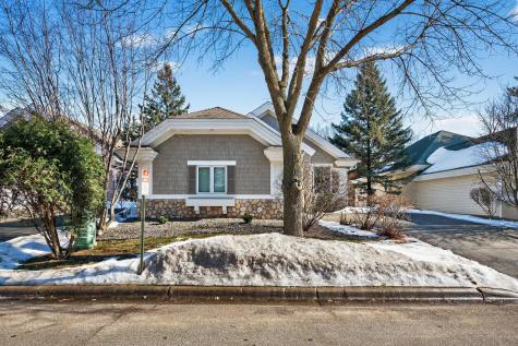 528 Wildflower Burnsville MN 55306