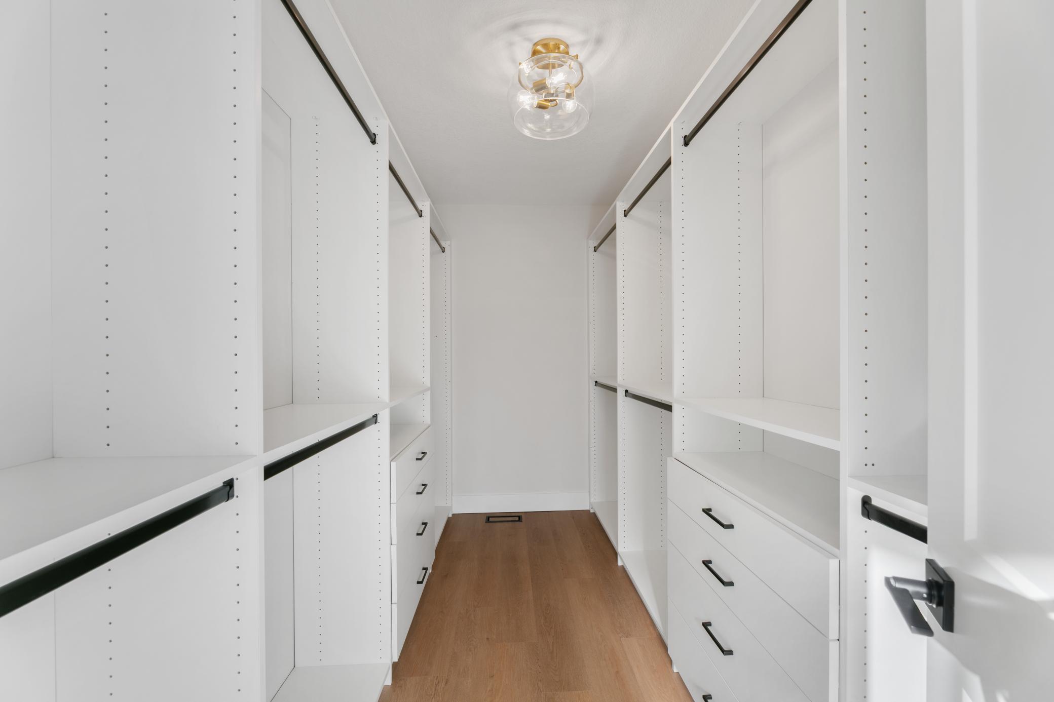 7577 138th Street W Apple Valley MN 55124