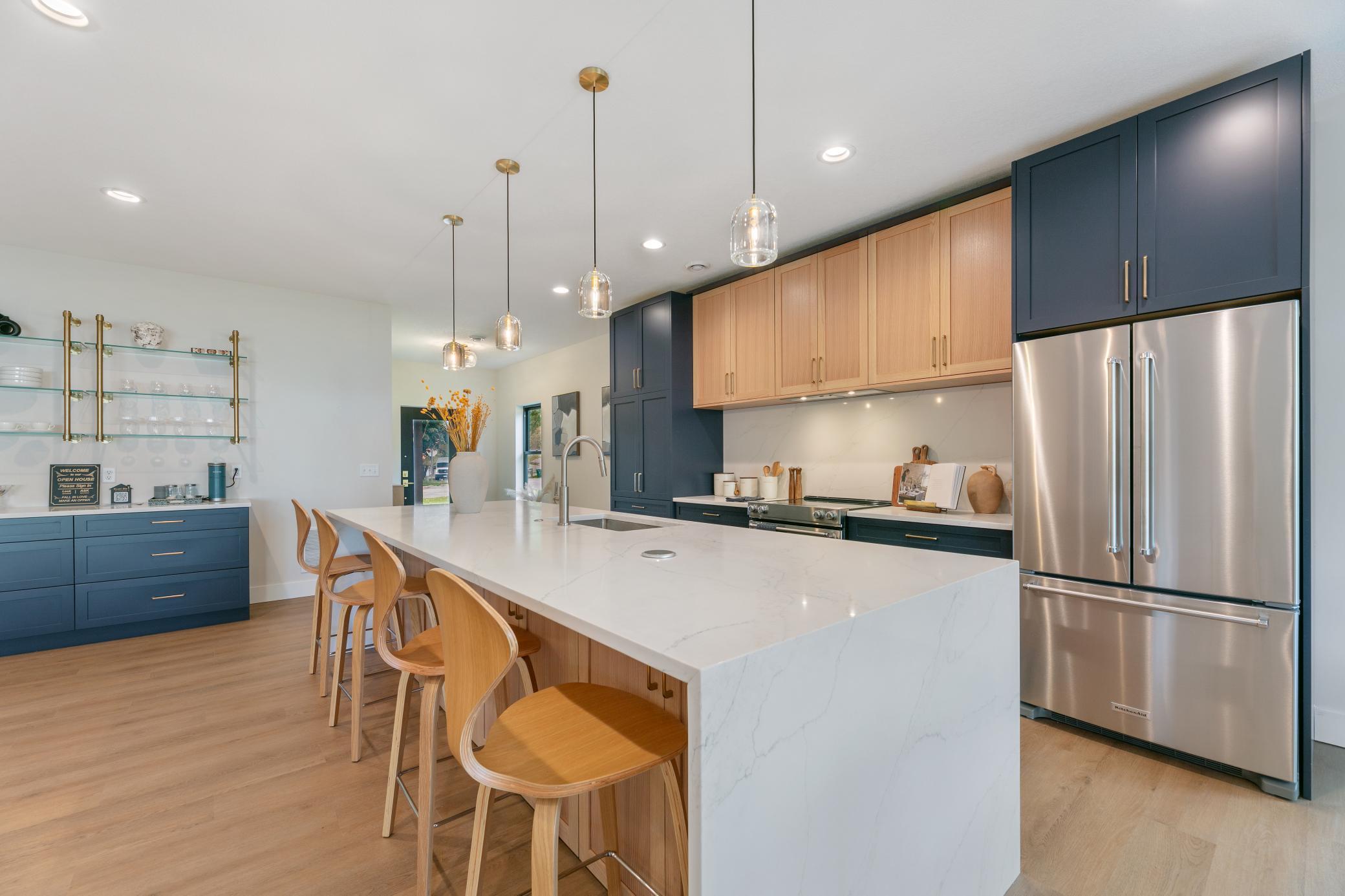 7577 138th Street W Apple Valley MN 55124