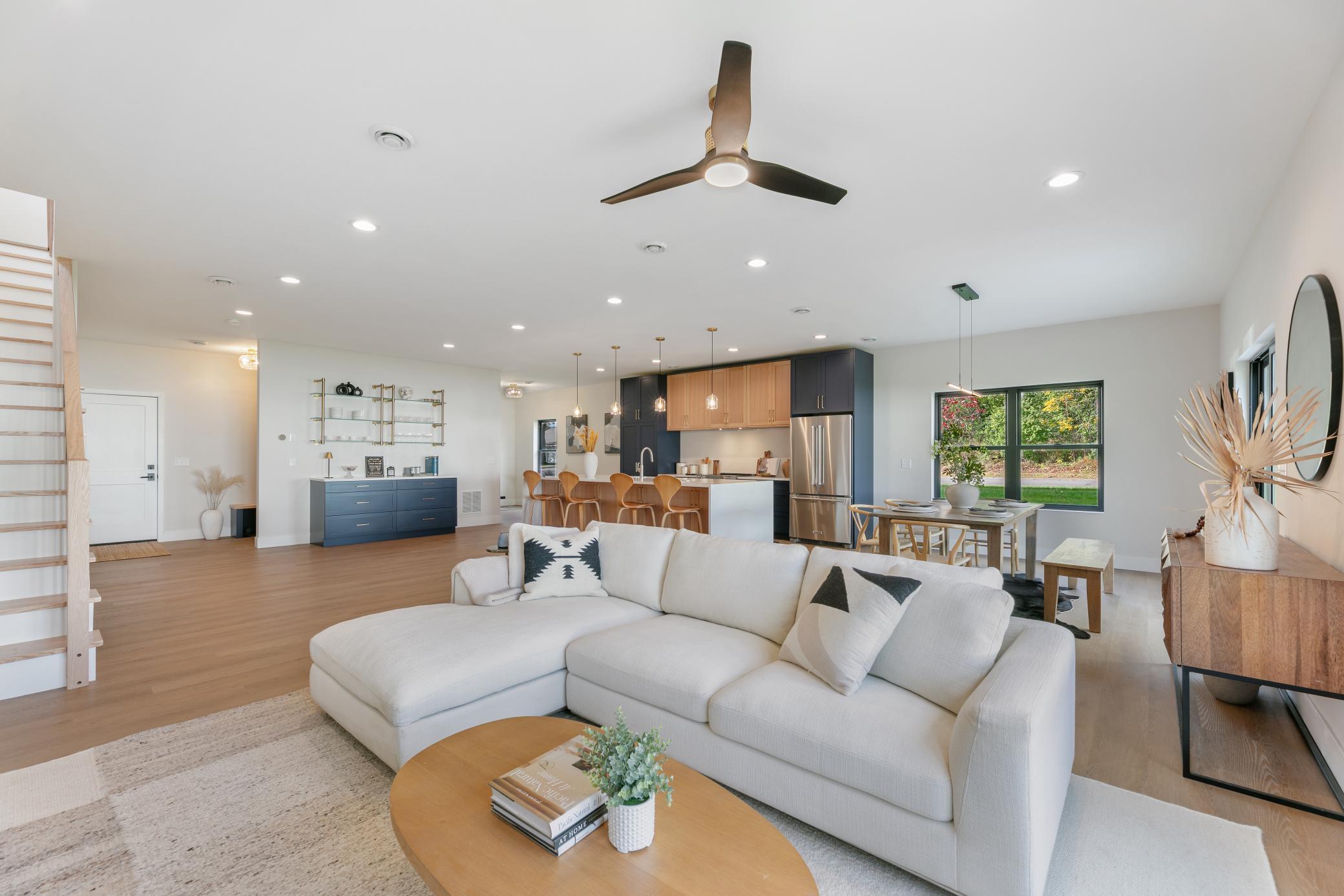 7577 138th Street W Apple Valley MN 55124