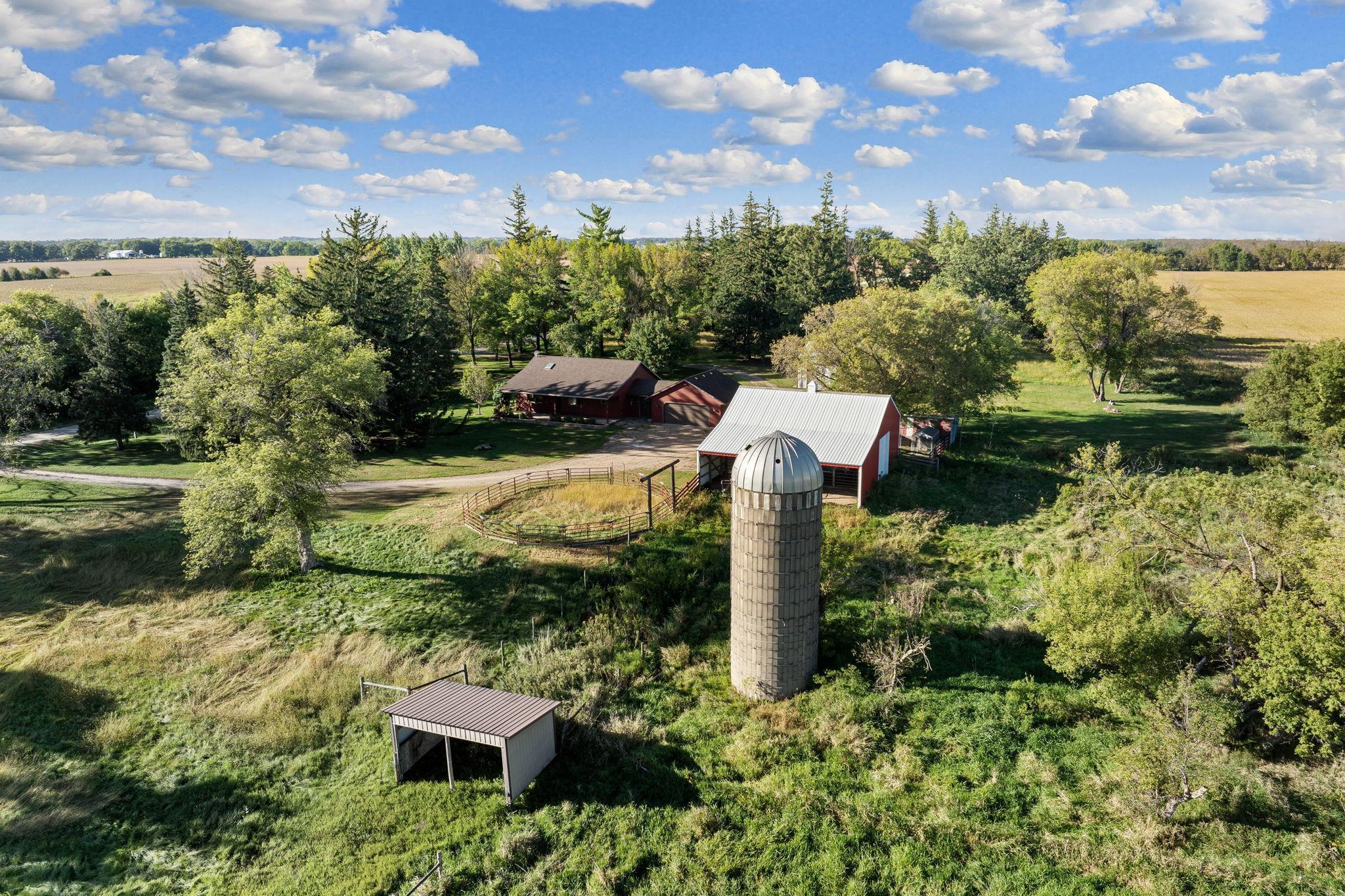 23520 902nd Avenue Austin MN 55912