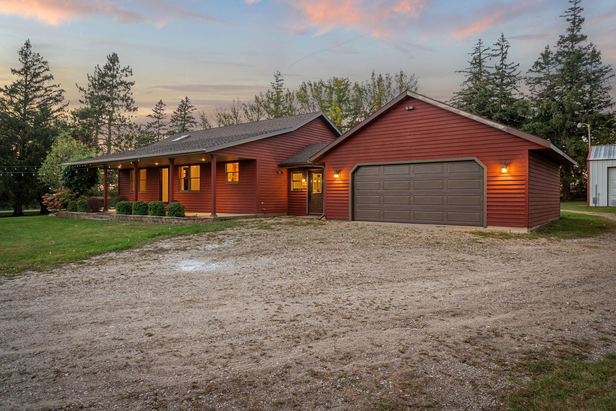 23520 902nd Avenue Austin MN 55912