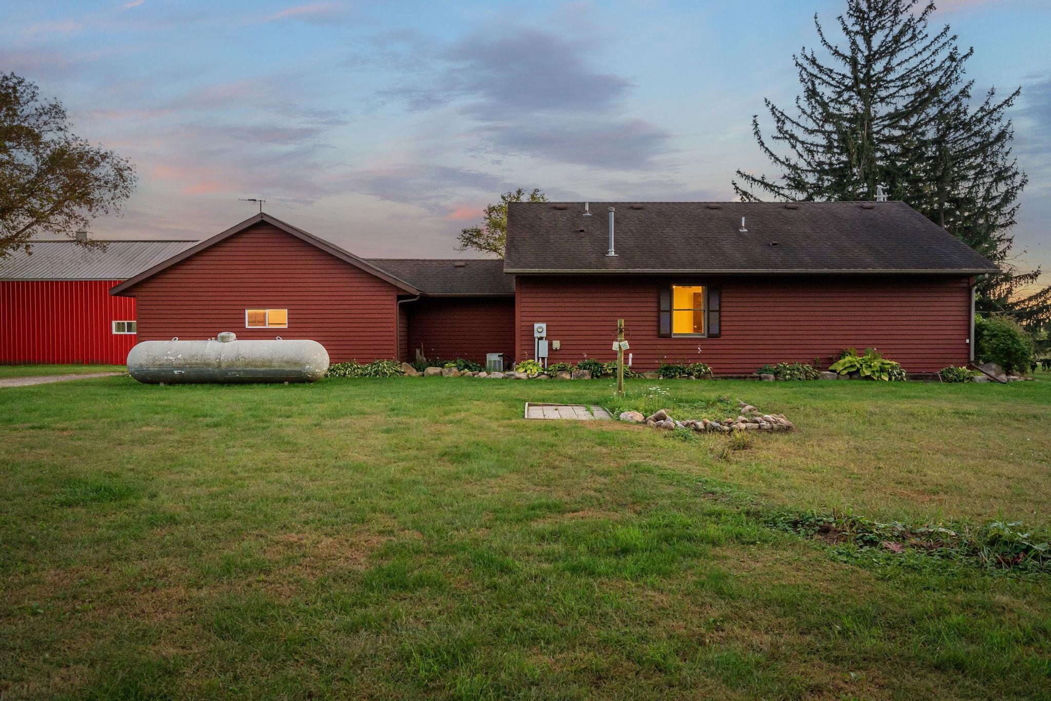 23520 902nd Avenue Austin MN 55912