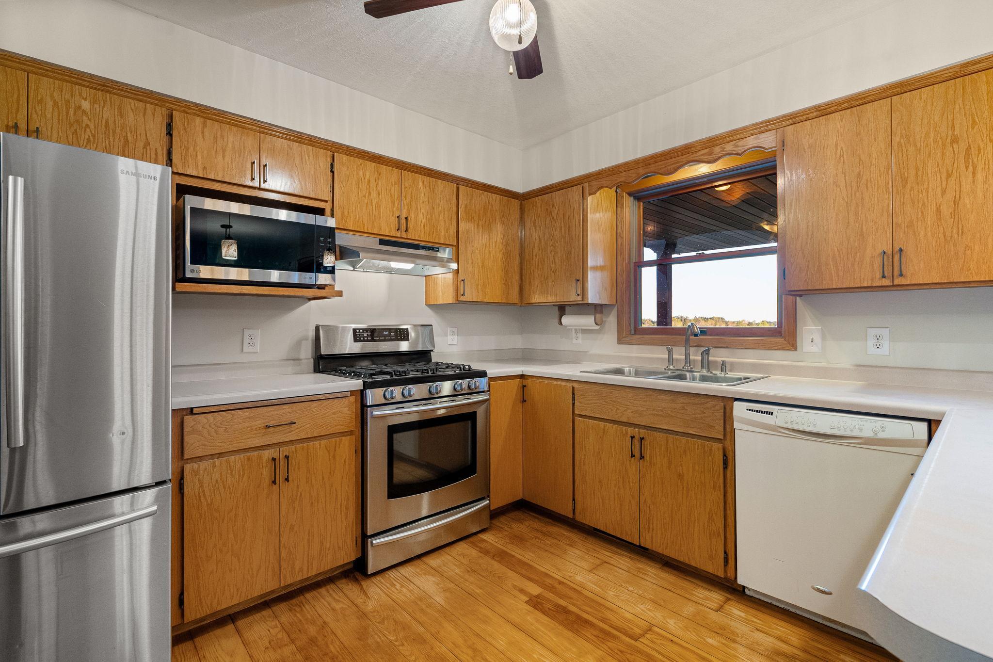 23520 902nd Avenue Austin MN 55912